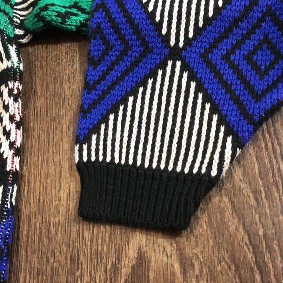 Vintage Geometric Knit Sweater - Picture 8 of 15
